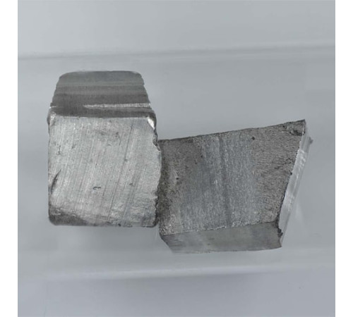 Литий металлический марки ЛЭ-1, ЛЭ-2 в Молодечно