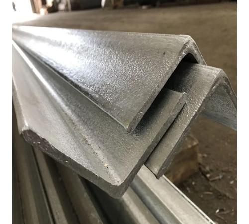 Оцинкованные уголки в Молодечно от Спецметаллстрой