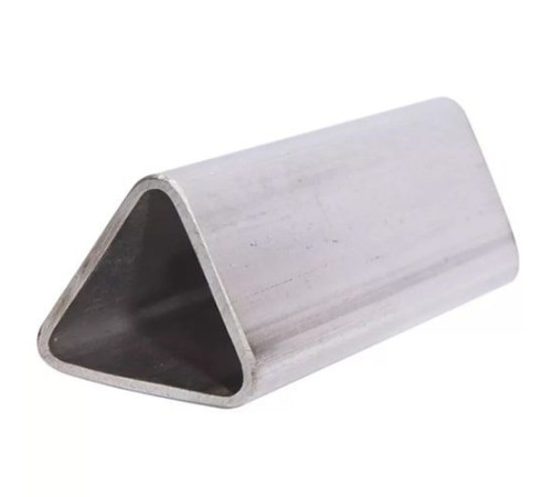 Треугольные трубы в Молодечно для строительства и металлоконструкций